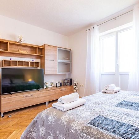 Bobo Central 2Br Apartment 扎达尔 外观 照片