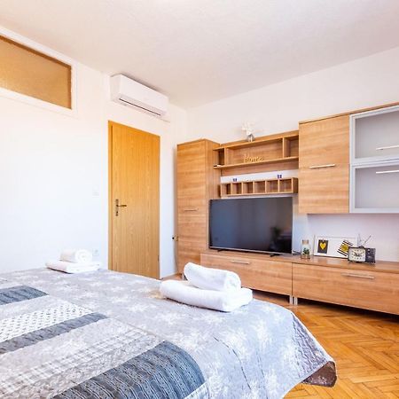 Bobo Central 2Br Apartment 扎达尔 外观 照片