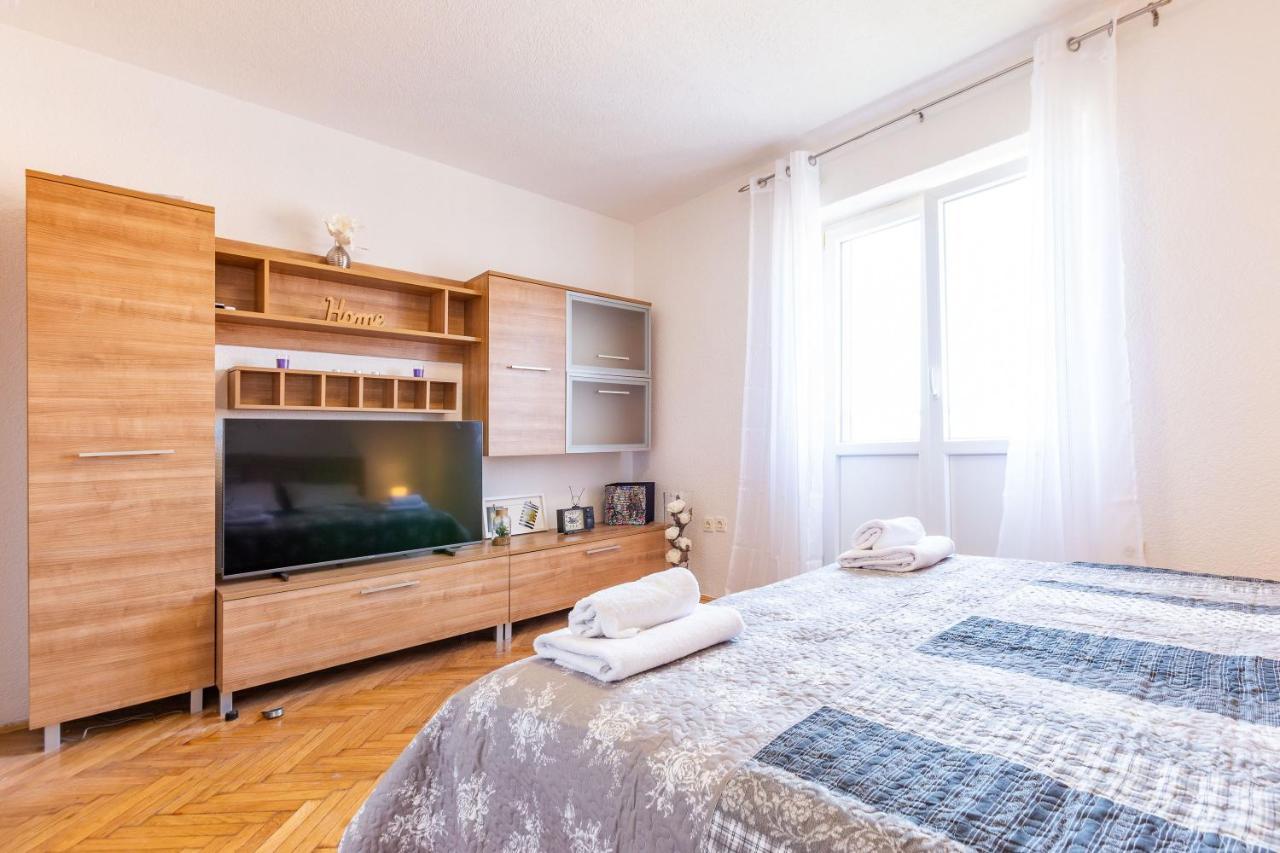 Bobo Central 2Br Apartment 扎达尔 外观 照片