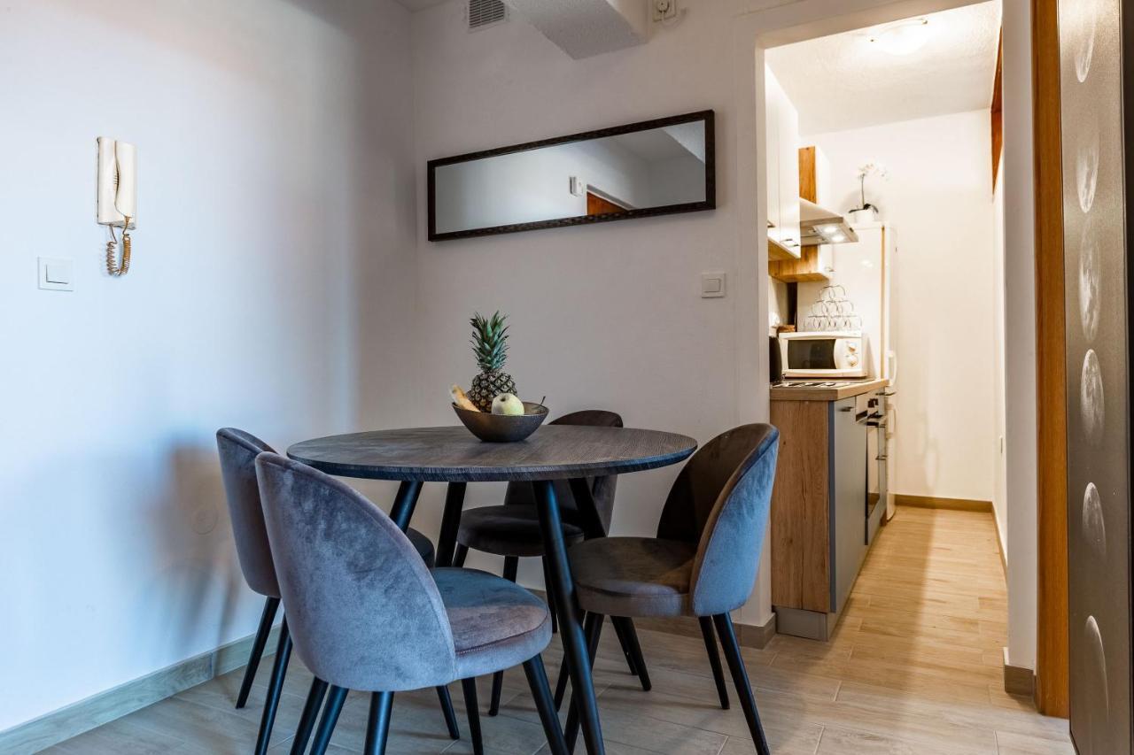 Bobo Central 2Br Apartment 扎达尔 外观 照片