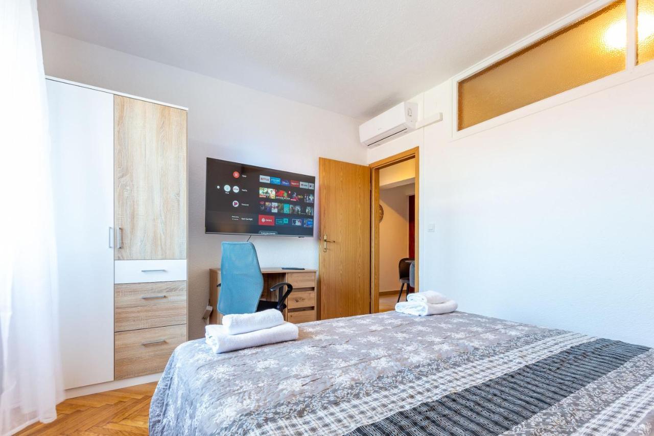 Bobo Central 2Br Apartment 扎达尔 外观 照片