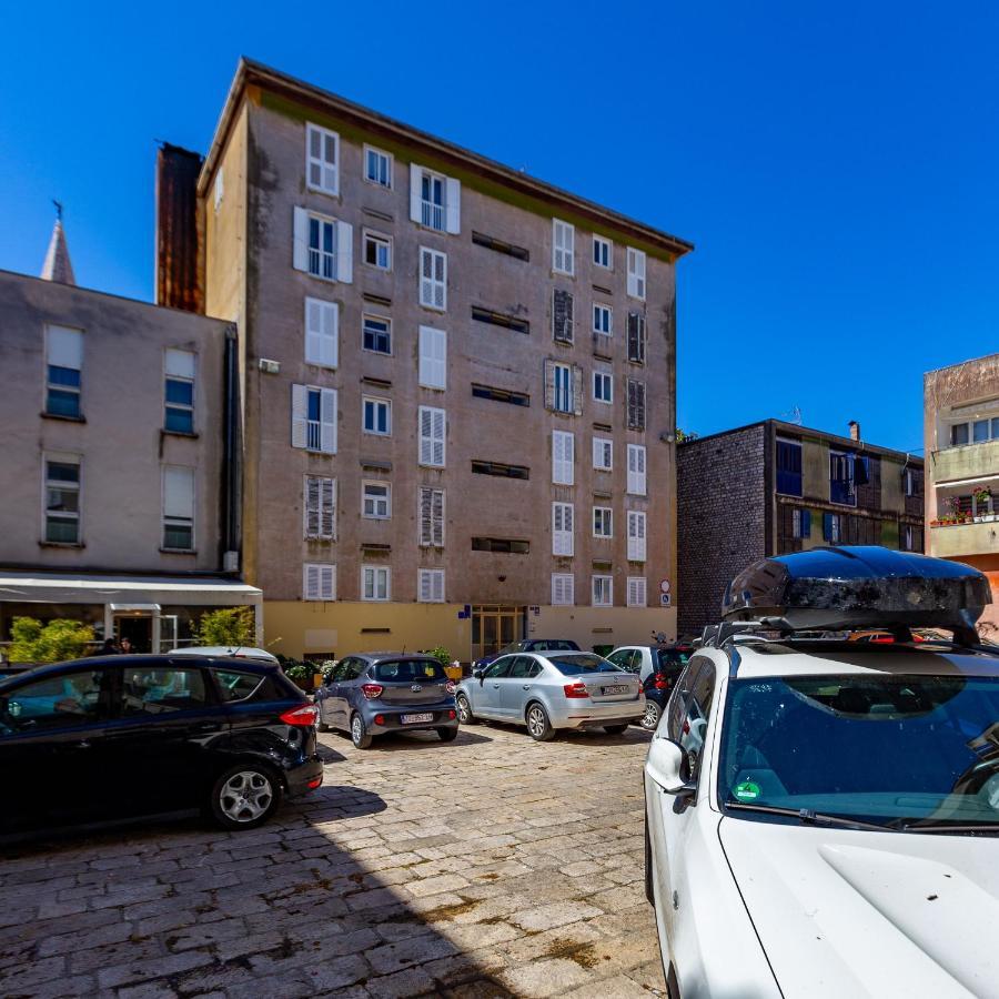 Bobo Central 2Br Apartment 扎达尔 外观 照片